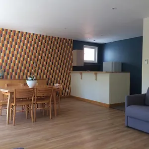 https://appartement-les-allees.hotels-rhonealpes.com